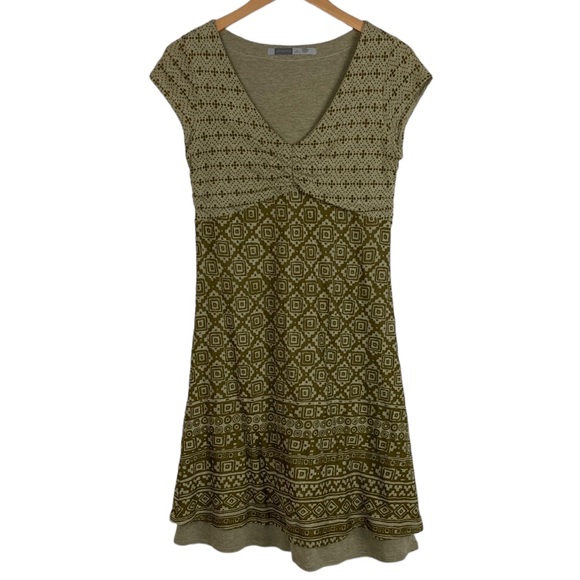 Athleta Dhara Lightweight Stretch V Neck Tribal Print Dress - Picture 14 of 14